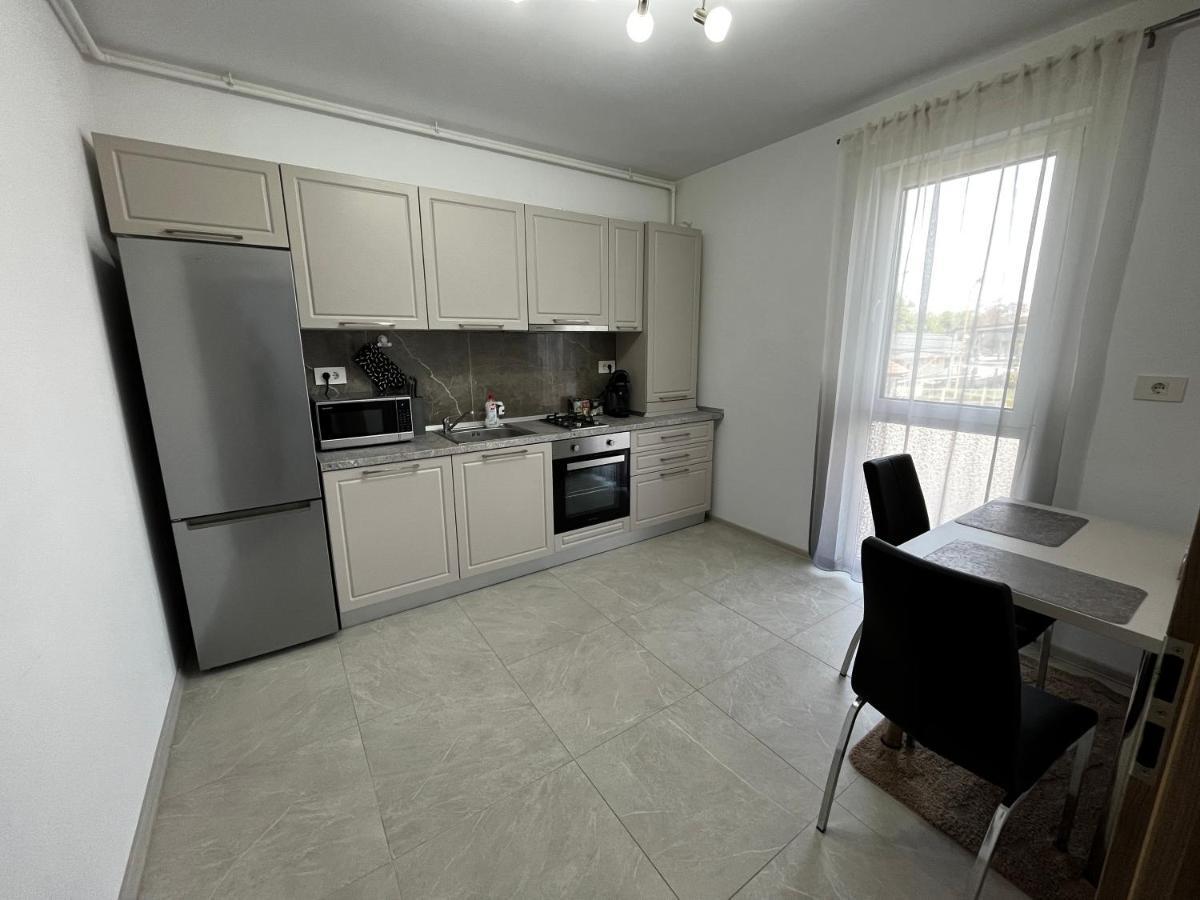 Apartament Modern Cu O Camera Leilighet Timişoara Eksteriør bilde