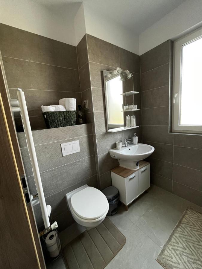 Apartament Modern Cu O Camera Leilighet Timişoara Eksteriør bilde